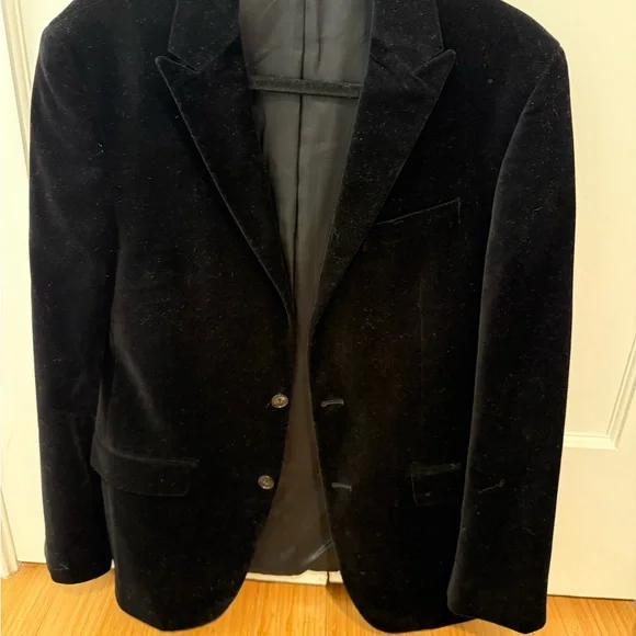 Kenneth Cole New York Men’s Elegant Black Velvet Blazer
